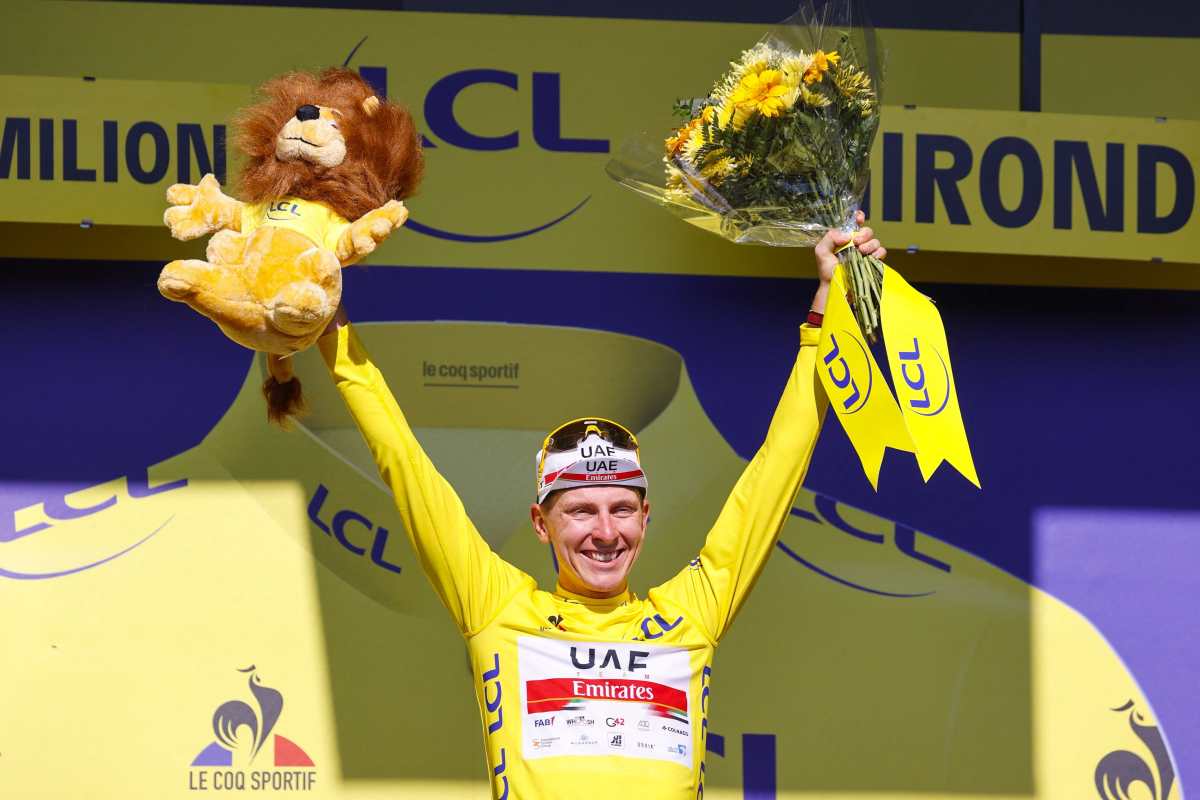 Van Aert vuela en la crono, Pogacar celebra su segundo Tour de Francia