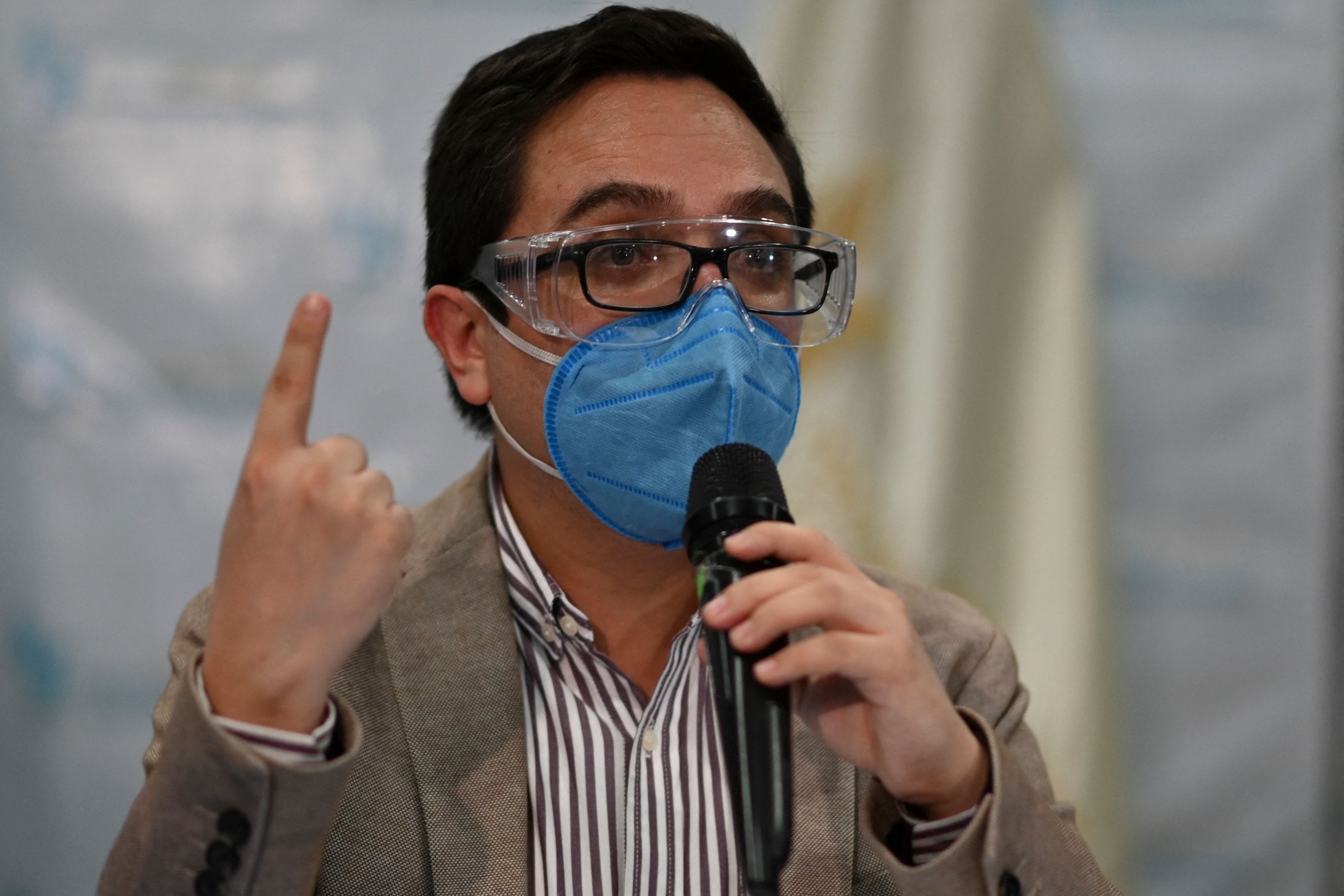 Guatemala's Special Prosecutor against Impunity, Juan Francisco Sandoval, speaks during a press conference in Guatemala City, on July 23, 2021. - Sandoval, who had denounced a lack of support in his administration, was dismissed by the Attorney General Consuelo Porras, who withdrew his confidence. (Photo by Johan ORDONEZ / AFP)