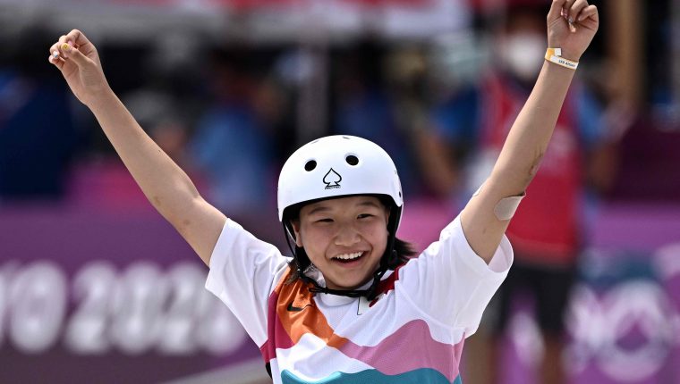 Momiji Nishiya tiene 13 años y es la campeona olímpica del skate en Tokio  2020 – Prensa Libre