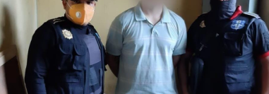 Su aprehensión en Guatemala se dio debido a los delitos de "abuso infantil causando intencionalmente la muerte". (Foto Prensa Libre: Policía Nacional Civil)
