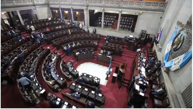 Analistas consideran prudente reducir el número de Comisiones en el Congreso ante la poca productiva que han demostrado. Fotografía: Congreso. 