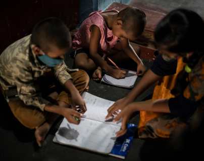 Las crudas historias de los huérfanos del covid-19 en India