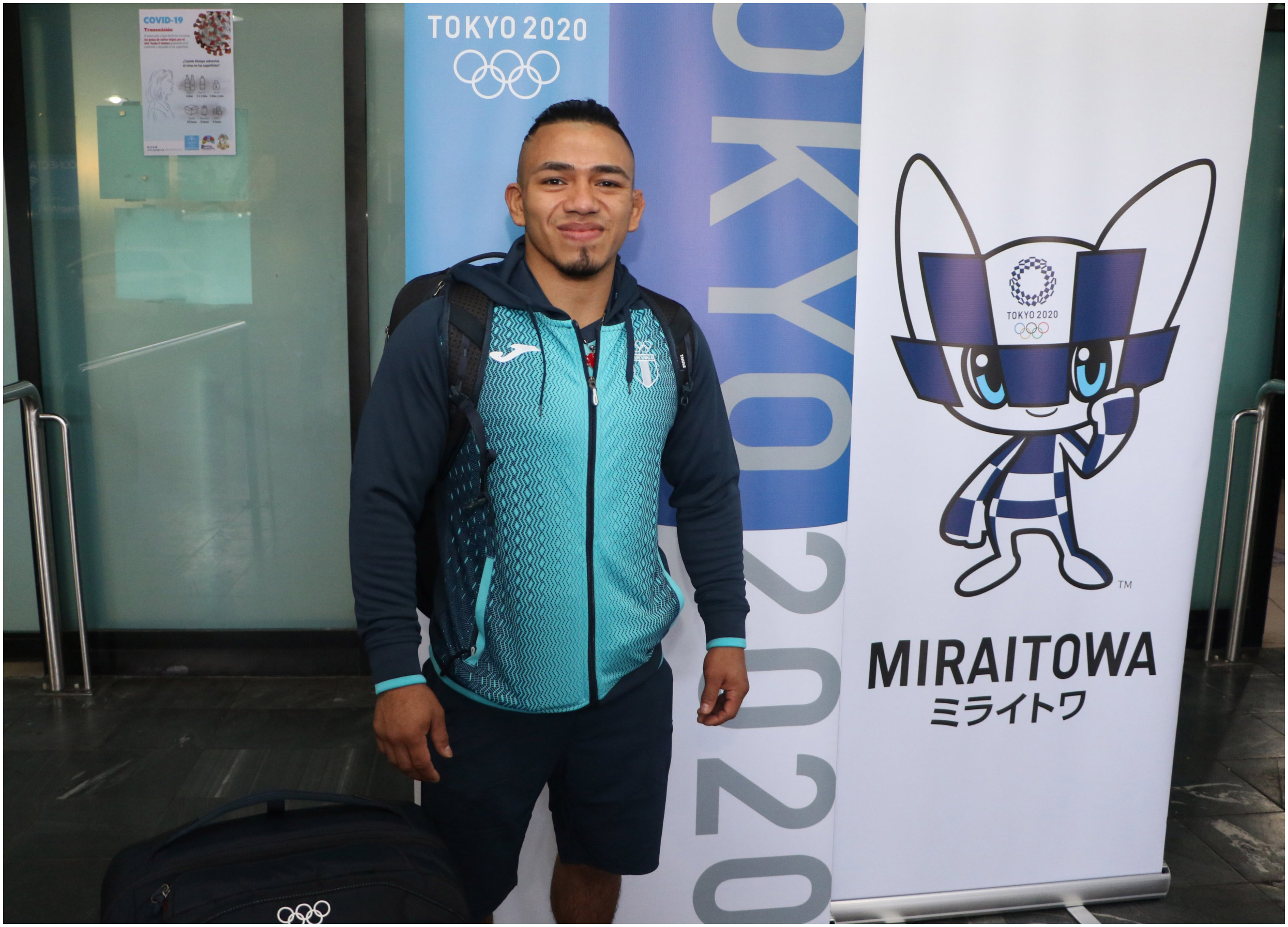 El judoca José Ramos partió a Japón a un campamento de preparación antes de competir en los Juegos Olímpicos el 24 de julio próximo. Foto Prensa Libre: COG