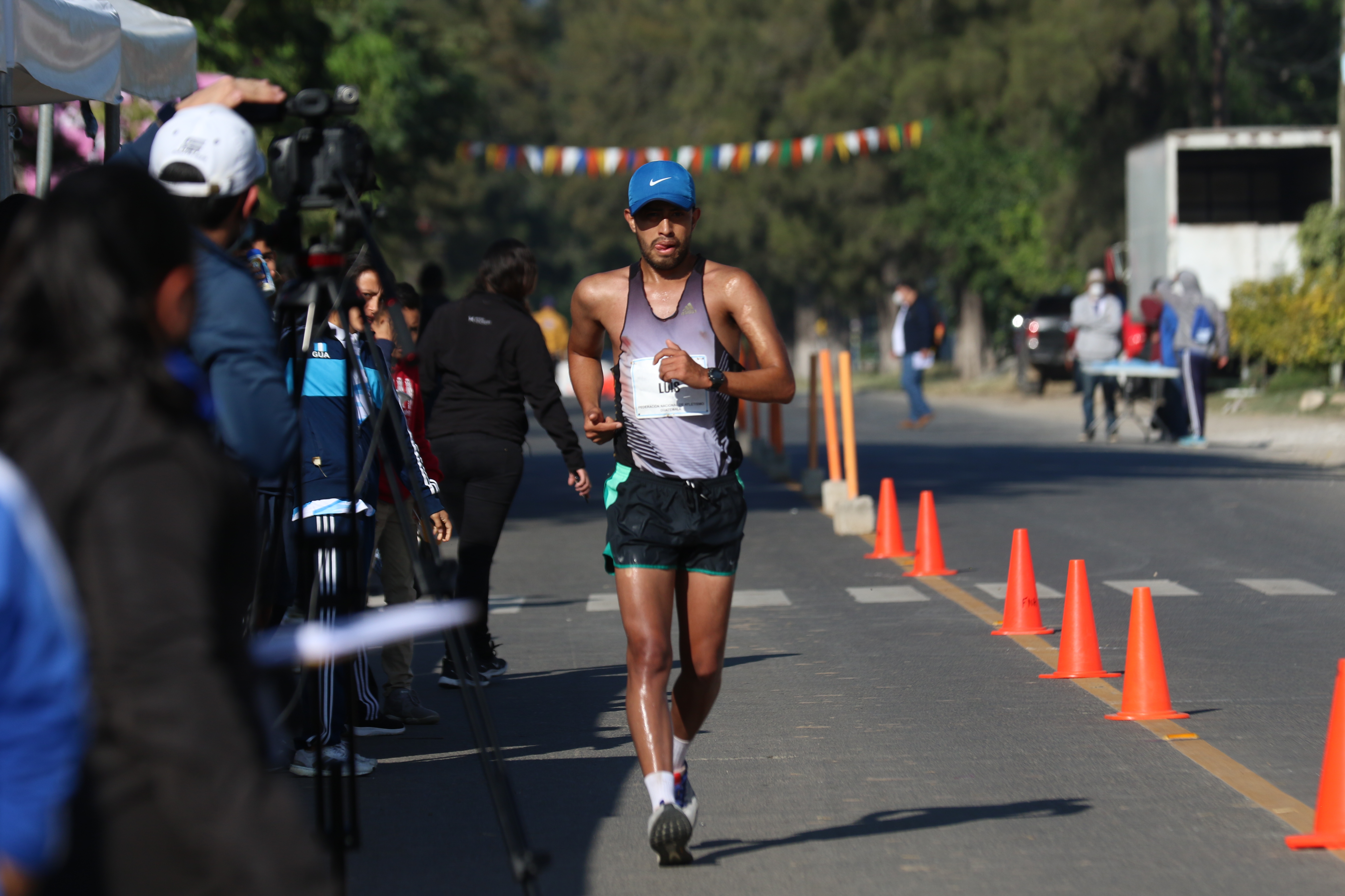 Luis Ángel Sánchez marcha con paso firme hacia sus primeros Juegos Olímpicos, que se ganó a pulso. Foto Prensa Libre: COG.