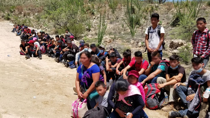 Entre el grupo de migrantes indocumentados capturados en Arizona, se cuentan unos 90 menores guatemaltecos no acompañados. (Foto Prensa Libre: Tomada de Expreso.com.mx
