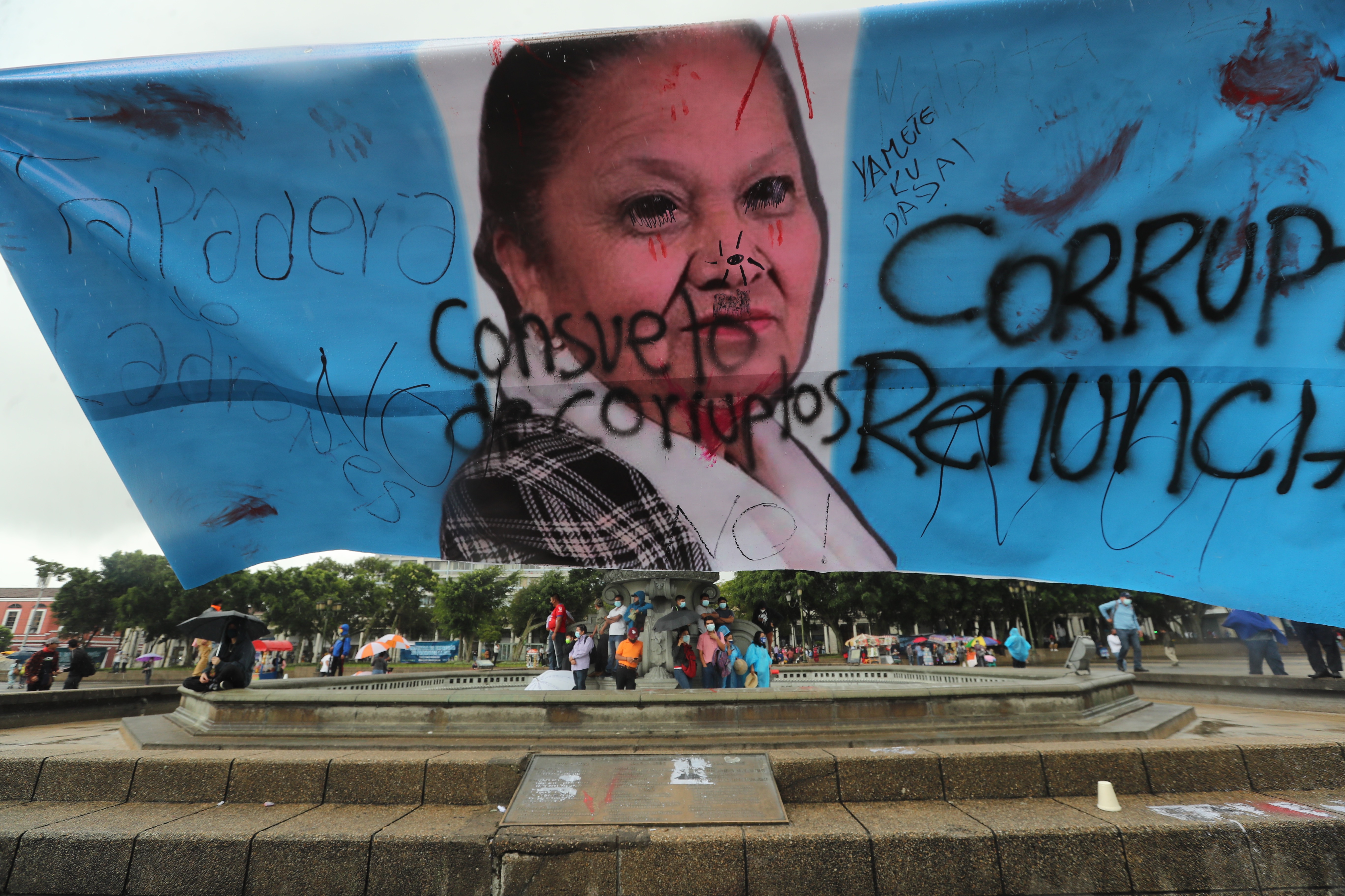 Una protesta en contra de la fiscal general Consuelo Porras en la Plaza de la Constitución. (Foto Prensa Libre: Hemeroteca PL)