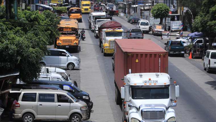 Transporte pesado tendrá restricción de horario por la Semana Santa 2022. (Foto Prensa Libre: HemerotecaPL)