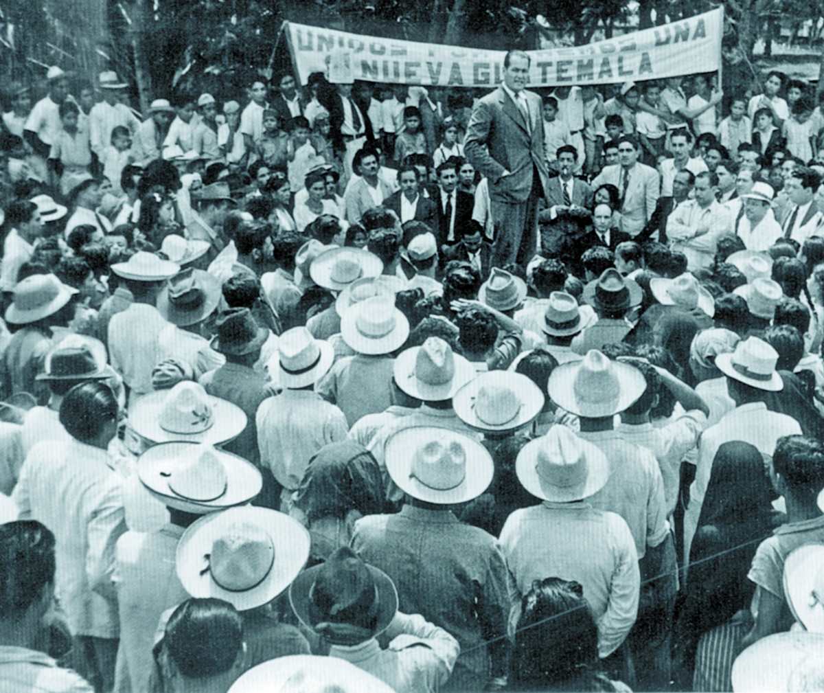 Historia de Guatemala: Arévalo asume la presidencia en 1945