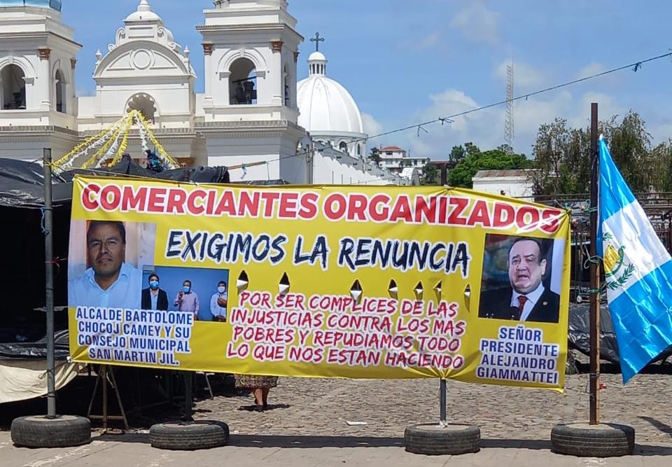El cierre total en San Martín Jilotepeque, Chimaltenango provocó inconformidad entre vecinos y vendedores. (Foto Prensa Libre: Edwin Rodríguez)