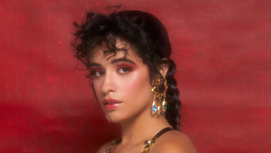 Camila Cabello promociona el tema "Don't Go Yet". (Foto Prensa Libre: EFE) 