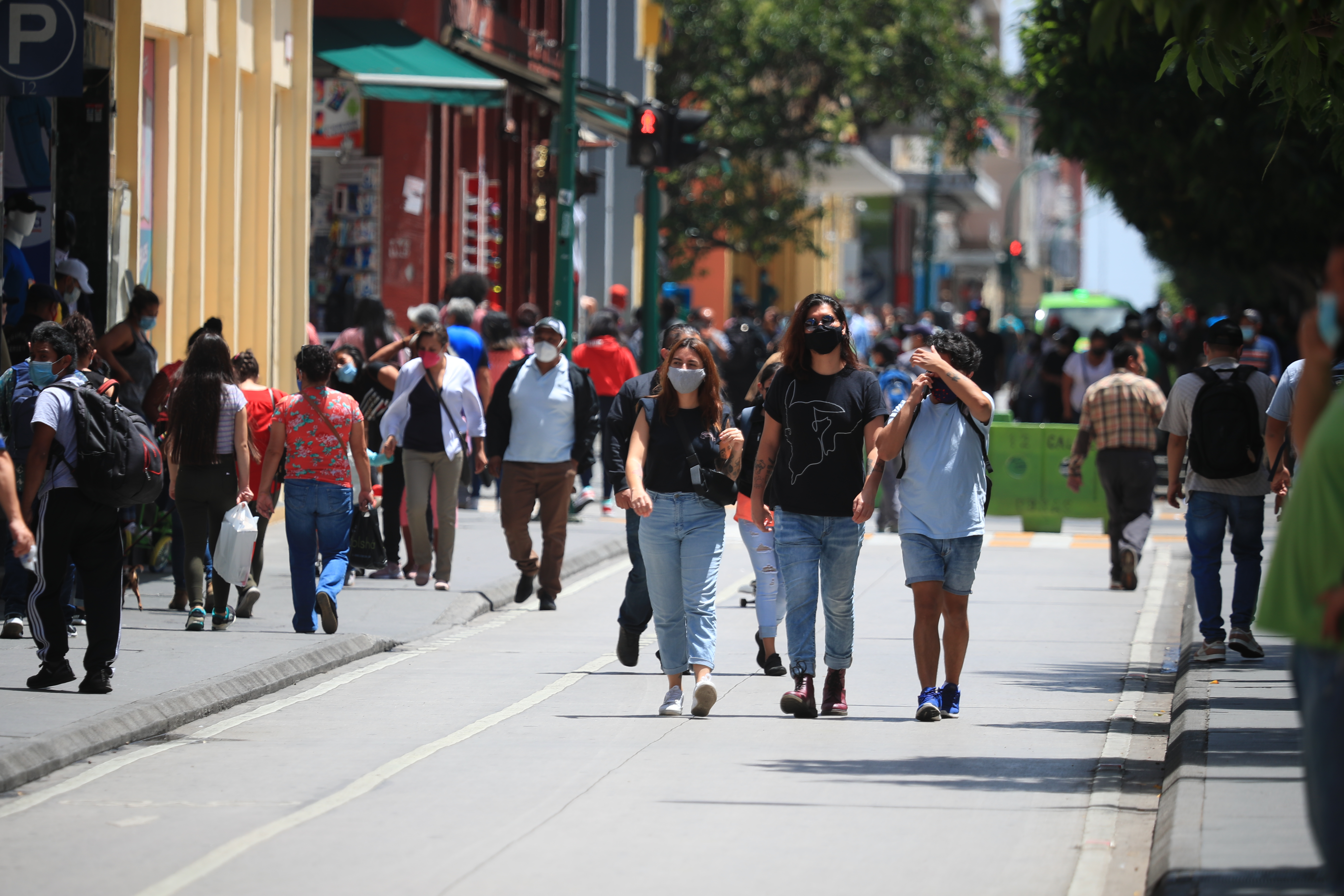 En el país se detectaron 1 mil 230 casos de covid-19 que corresponden al 10 de julio. (Foto Prensa Libre: Hemeroteca PL)