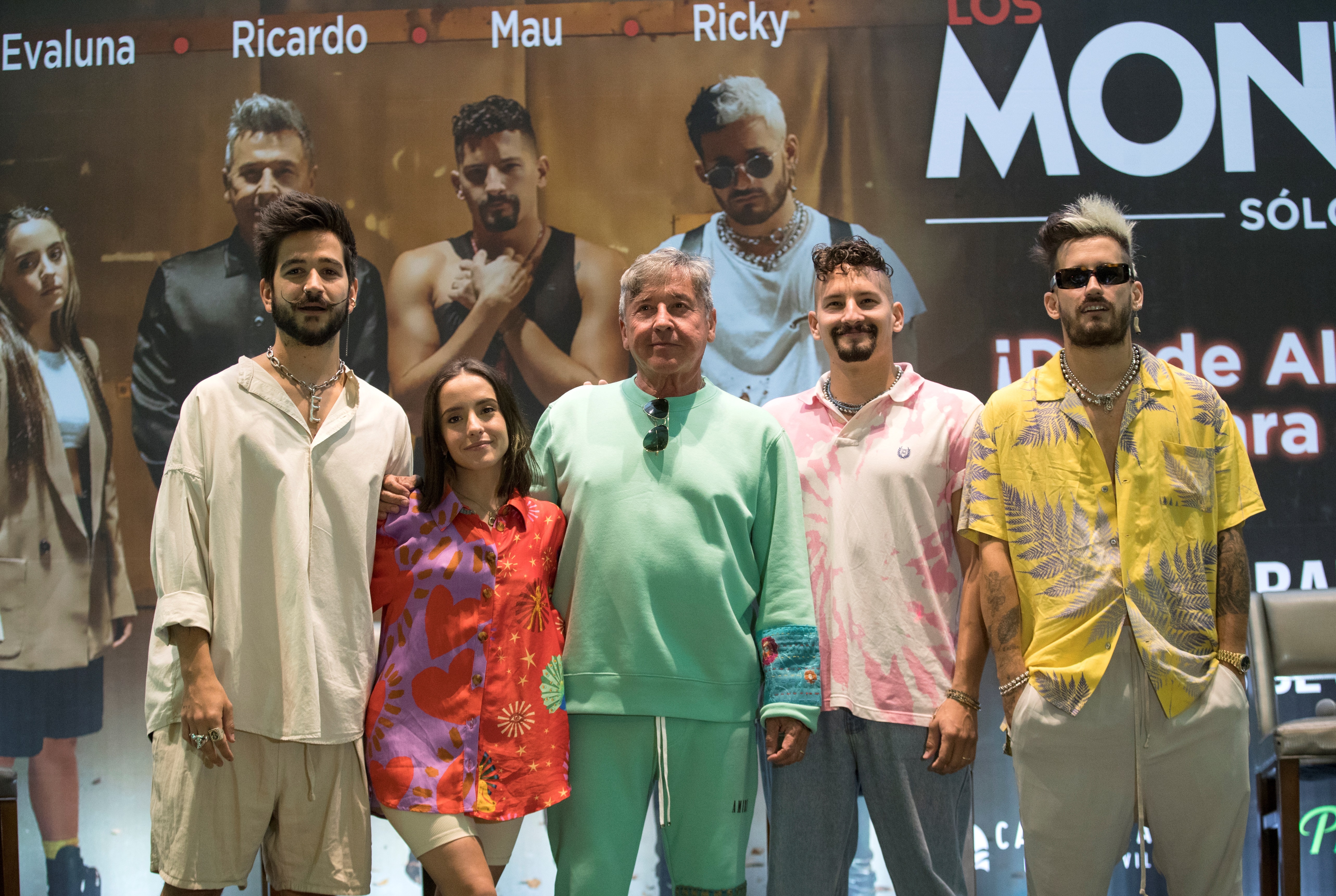El cantautor Ricardo Montaner presenta un concierto junto a su familia este fin de semana.  (Foto Prensa Libre:  EFE/ Orlando Barría)
