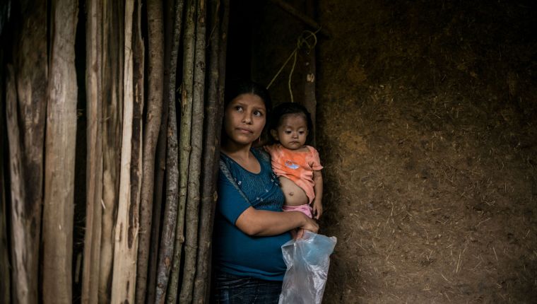 La crisis alimentaria afecta a miles de familias de Guatemala, principalmente en el área rural. (Foto Prensa Libre: EFE)