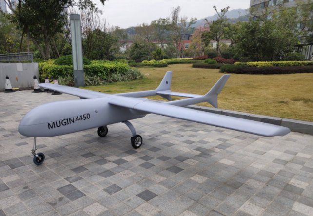 El "narcodrone" tiene la capacidad de transportar más de 300 libras de carga y volar por 7 horas seguidas. (Foto Prensa Libre: La Capital)