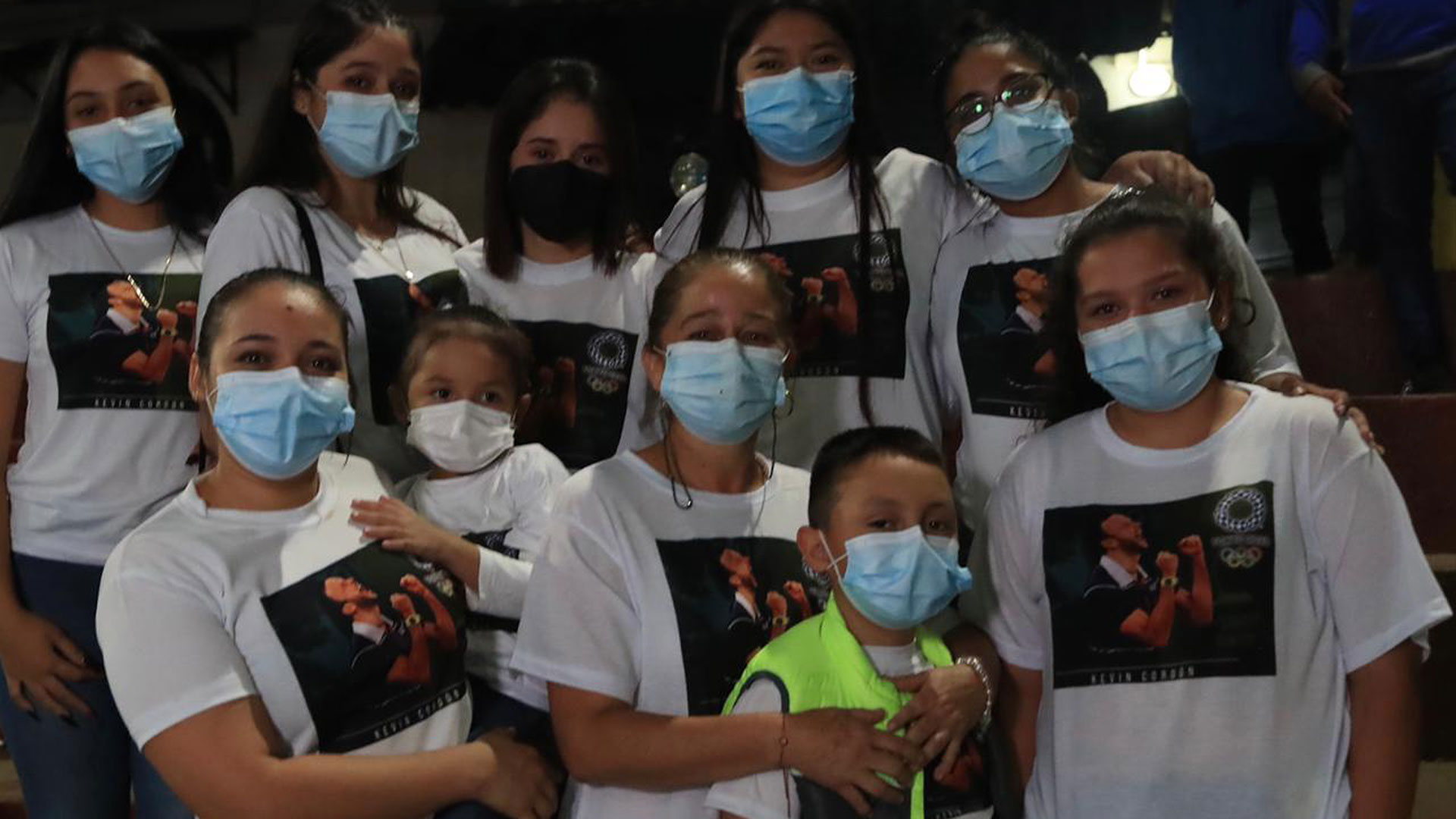 Vecinos de La Unión, Zacapa apoyaron a Kevin Cordón durante las semifinales en los Juegos Olímpicos. (Fotos Prensa Libre: Elmer Vargas)