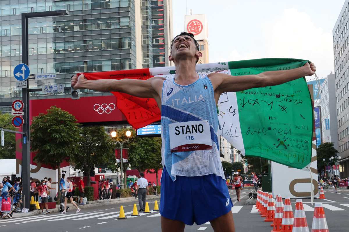 El italiano Massimo Stano conquista el oro olímpico en los 20 kilómetros marcha donde participaron tres guatemaltecos