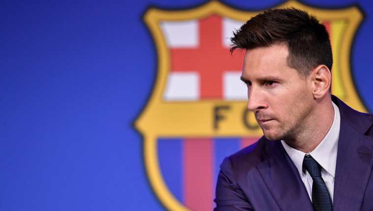 Lionel Messi se despidió del FC Barcelona el domingo 8 de agosto. Esto le costará algunas pérdidas al club blaugrana, según expertos. Foto Prensa Libre: AFP.