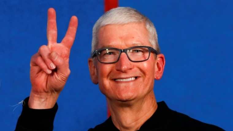 El premio es parte de un acuerdo que Cook firmó cuando reemplazó a Steve Jobs como director de la empresa.