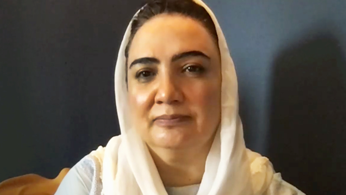 Afganistán: “Mi disfraz en el aeropuerto de Kabul y cómo escapé del país”