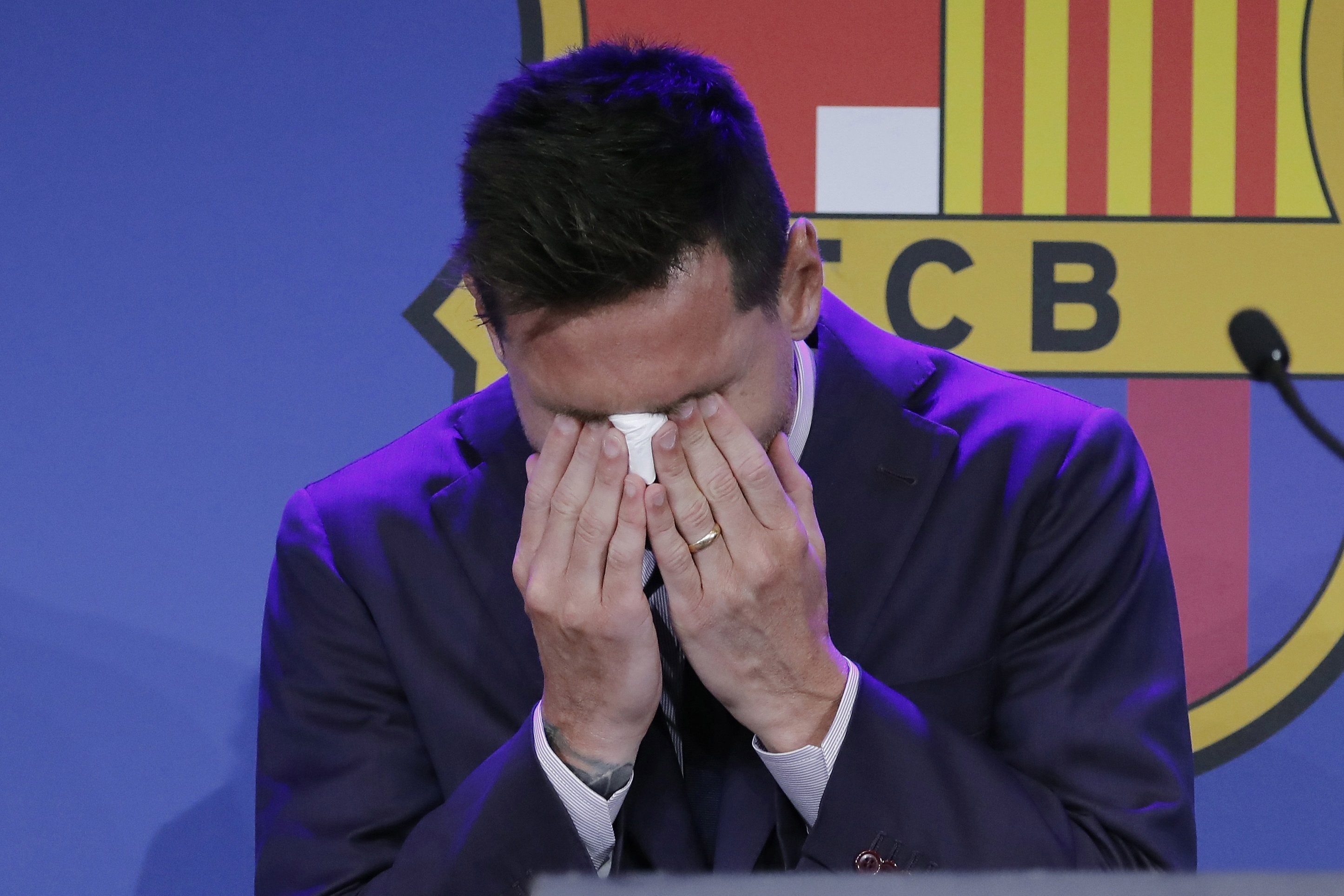 VIDEO: El momento más emotivo de la despedida de Messi del FC Barcelona