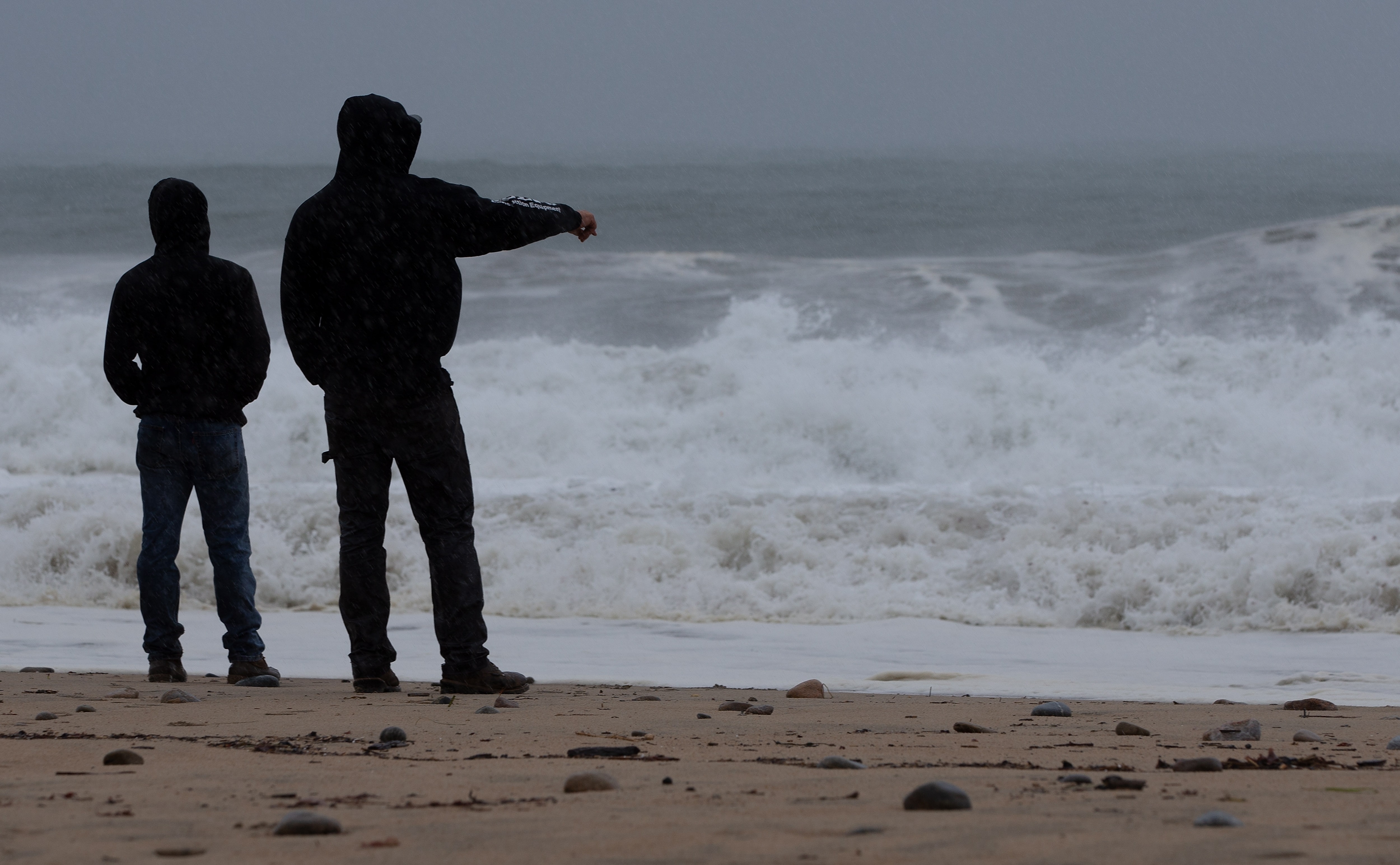 Henri producirá una marejada ciclónica, con riesgo de subida del nivel del mar de hasta 1.50 metros en algunos puntos de la costa. Fotografía: EFE. 
