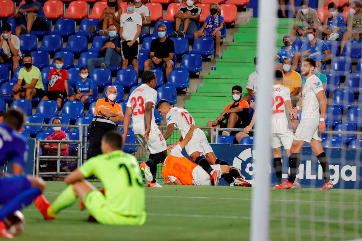 Al 90+3 Erik Lamela anota un gol que lleva al Sevilla al liderato de LaLiga