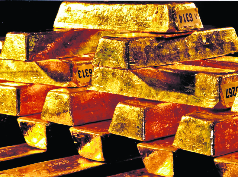 DPA99 FRANCFORT (ALEMANIA), 13/11/2005.- Foto de archivo sin fechar que muestra unos lingotes de oro en el Bundesbank (banco emisor alemán), en Fráncfort. El designado ministro de Finanzas alemán, Peer Steinbrueck, indicó ayer, sábado 12 de noviembre, que quiere evaluar junto al presidente del Bundesbank, Axel Weber, la posibilidad de usar parte de las reservas de oro del país. Weber respondió hoy, domingo, que aprecia la intención de Steinbrueck de dialogar sobre este tema. EFE/Alexander Ruesche.