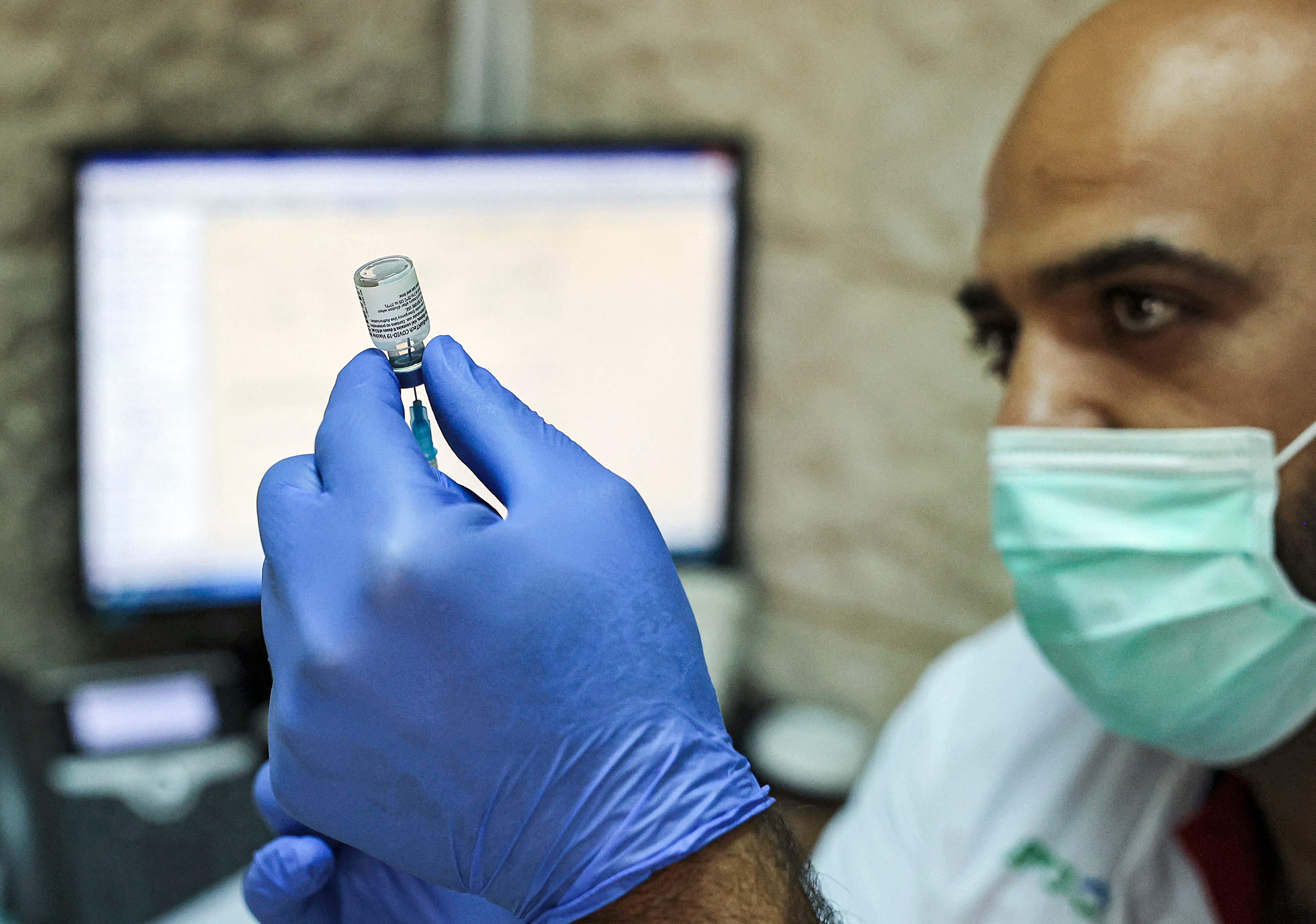 Vacuna contra el coronavirus. (Foto Prensa Libre: AFP)