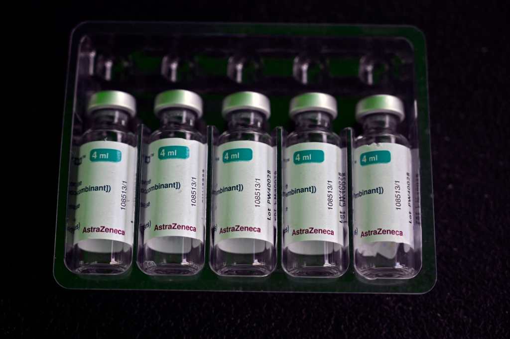 No se requiere una tercera dosis de refuerzo en las vacunas contra el covid-19, según científica. (Foto Prensa Libre: AFP)