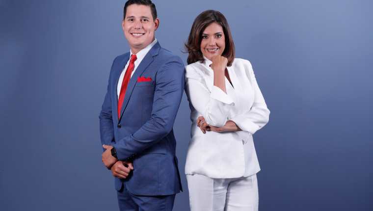 Maria Luisa Gómez y Alberto Toro Vielma son los presentadores de la Emisión Estelar de Noticiero Guatevisión, que se transmite de lunes a viernes a las 21 horas. (Foto Prensa Libre Esbin García)