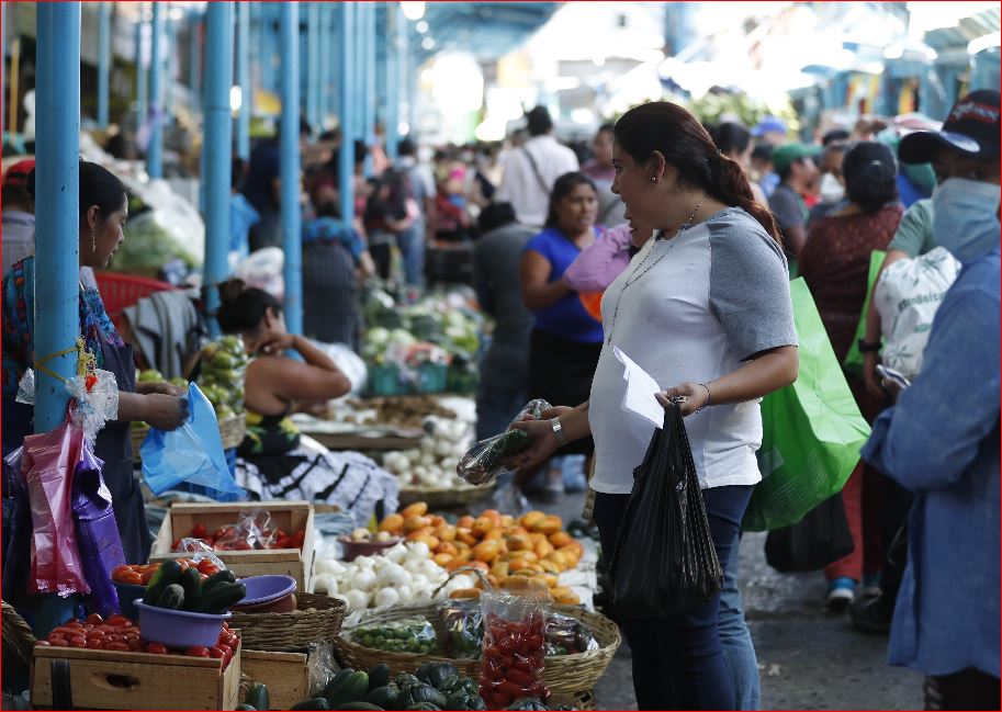 El costo de la Canasta Básica de Alimentos mantiene una tendencia alcista en Guatemala. (Foto Prensa Libre: Hemeroteca) 