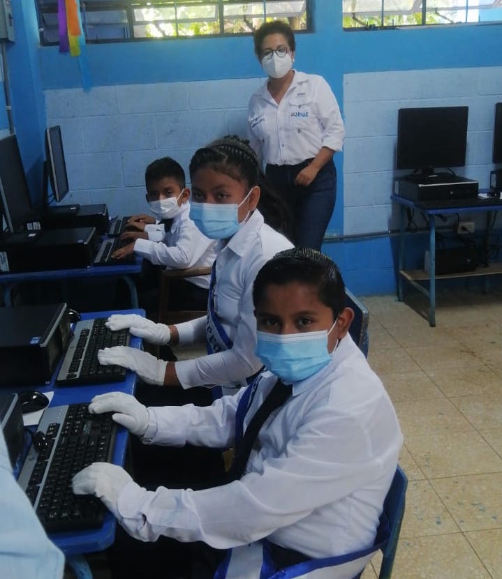 Funsepa y Fundación Torrebiarte trabajan por el beneficio de la niñez guatemalteca. Foto Prensa Libre: Cortesía.
