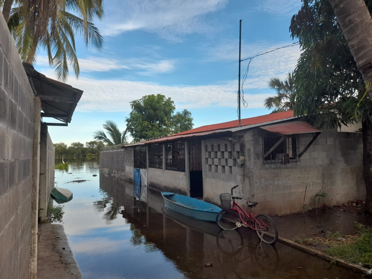 Los suelos se encuentran saturados de humedad que causan inundaciones, deslizamientos y derrumbes y el invierno está por finalizar. (Foto Prensa Libre: Hemeroteca) 