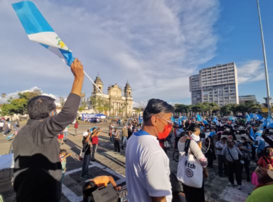 EE. UU. anuncia nueva política de restricción de visas a quienes estén involucrados en corrupción o “atenten contra la independencia judicial”