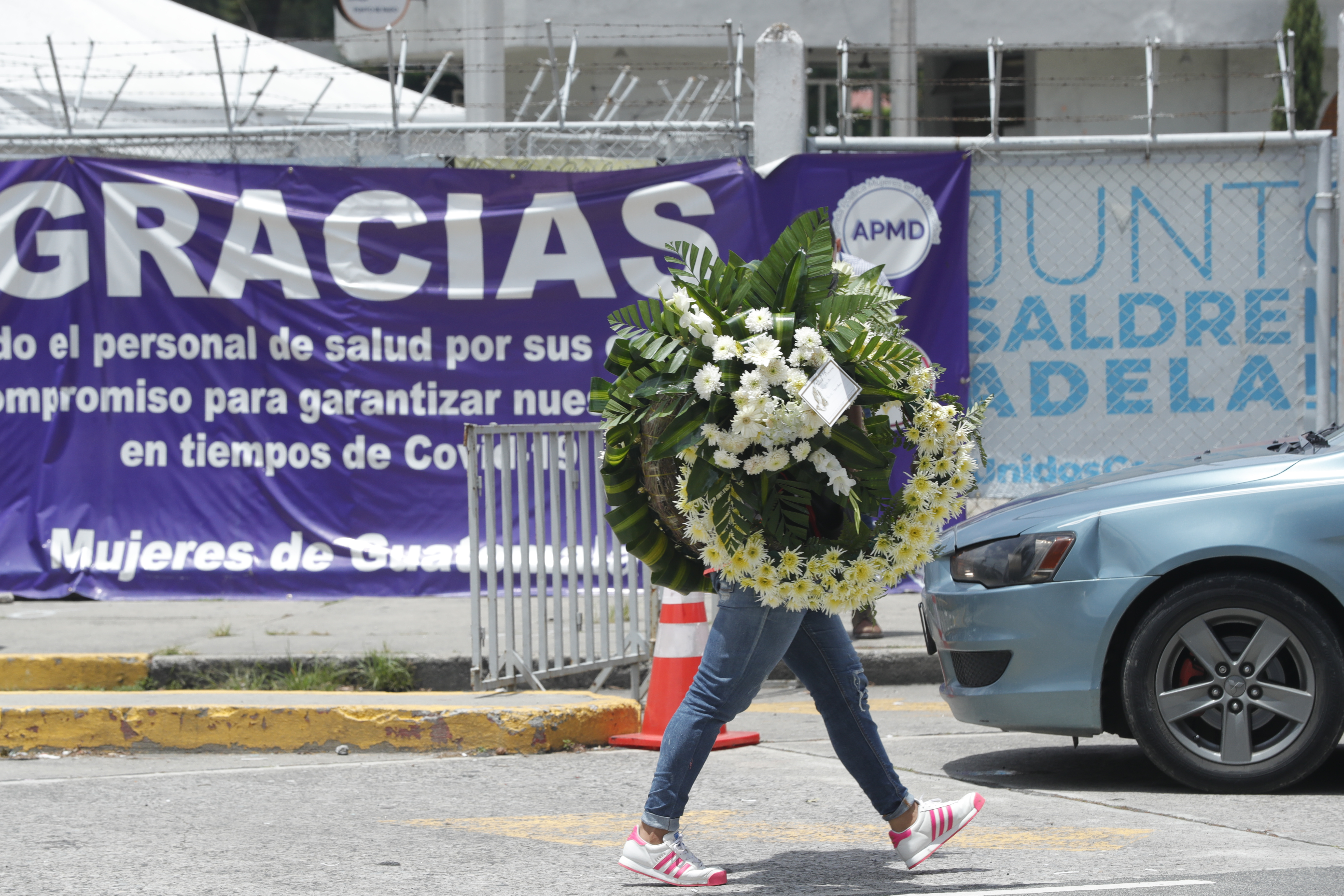 El aumento de casos ha saturado los centros hospitalarios públicos y privados. Foto: Esbin García