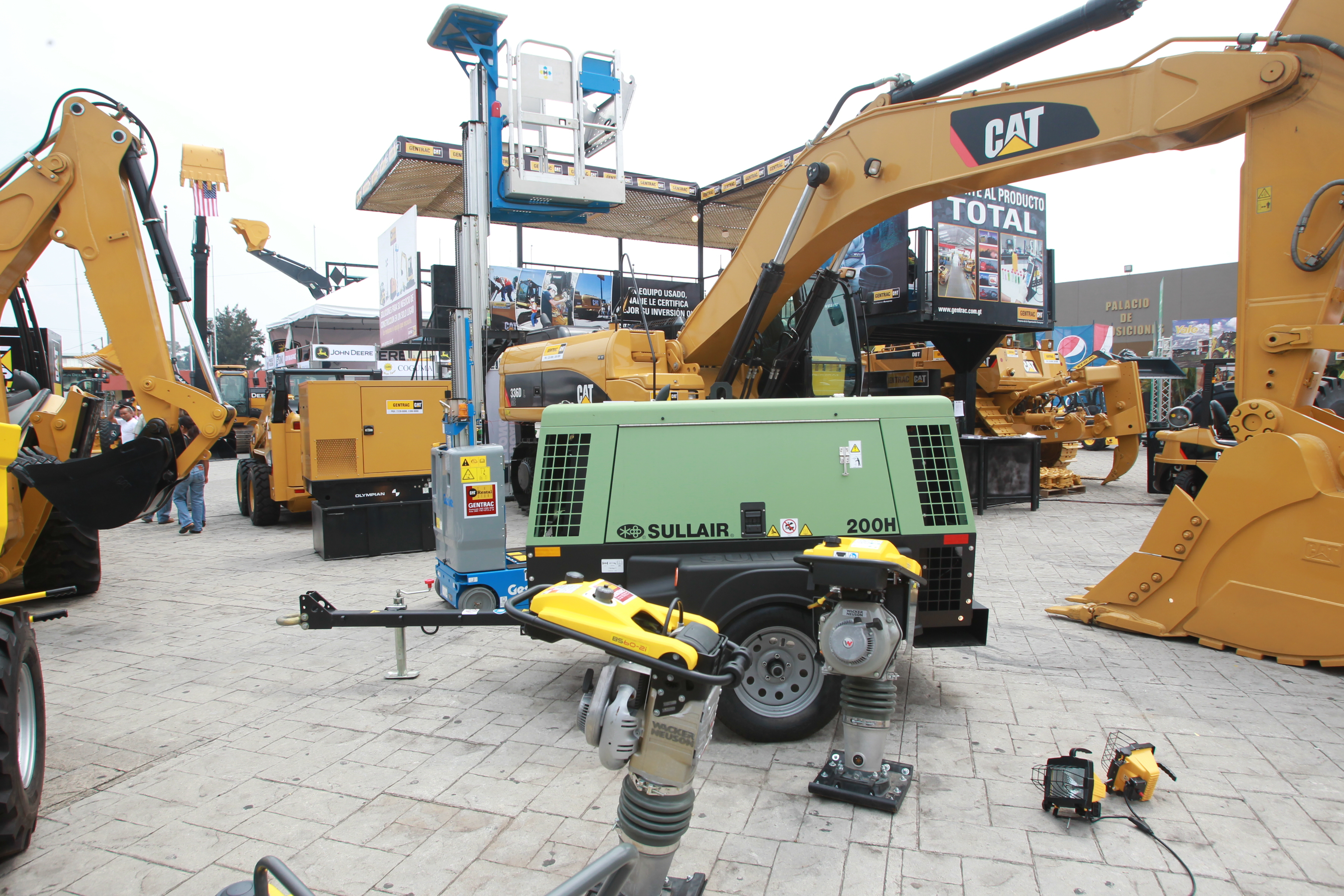 Equipos de trabajo de última tecnología son aplicables para arrendamiento por leasing para las empresas.