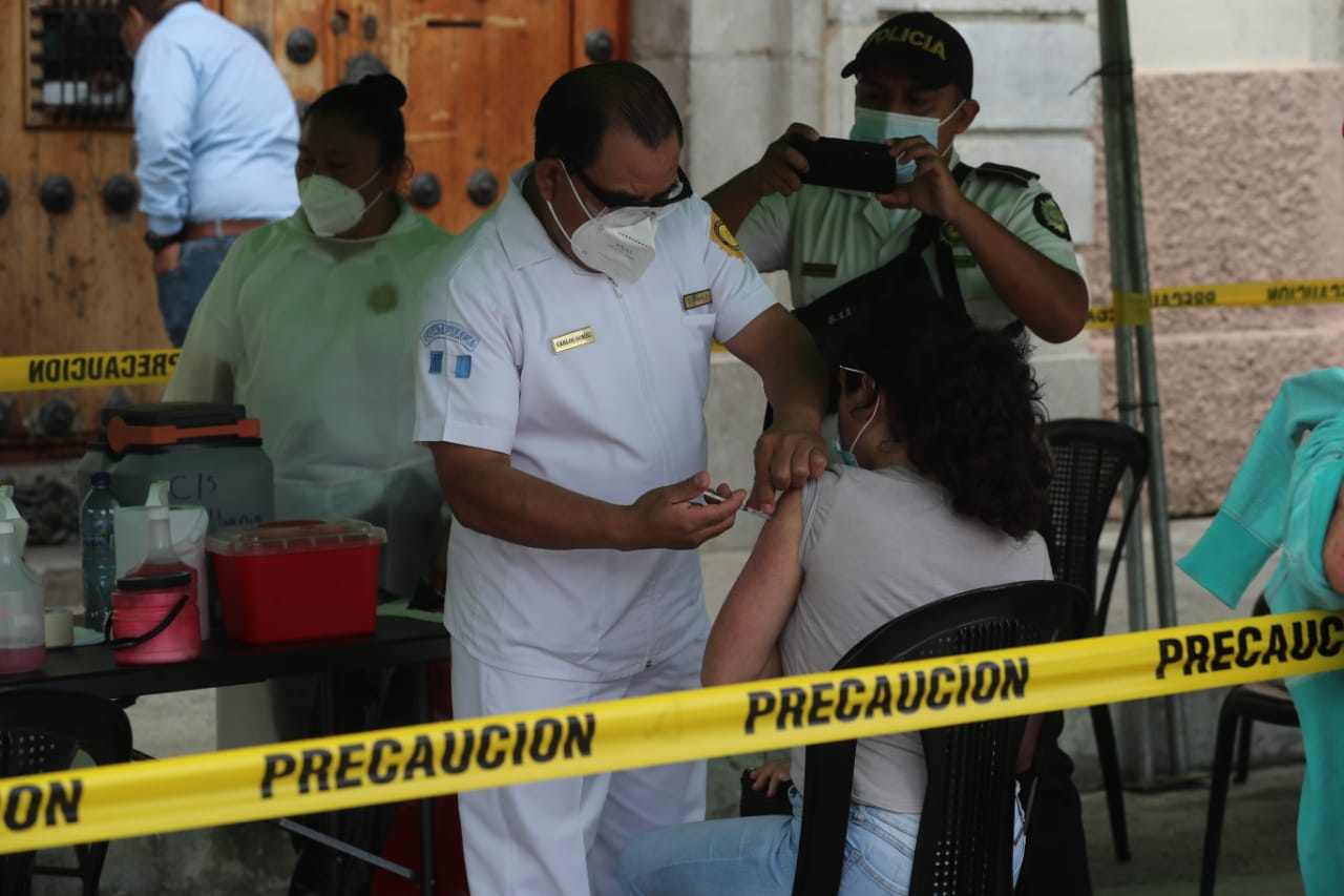 Todas las personas vacunadas deben quedar registradas en el sistema de Salud. (Foto: Érick Ávila)
