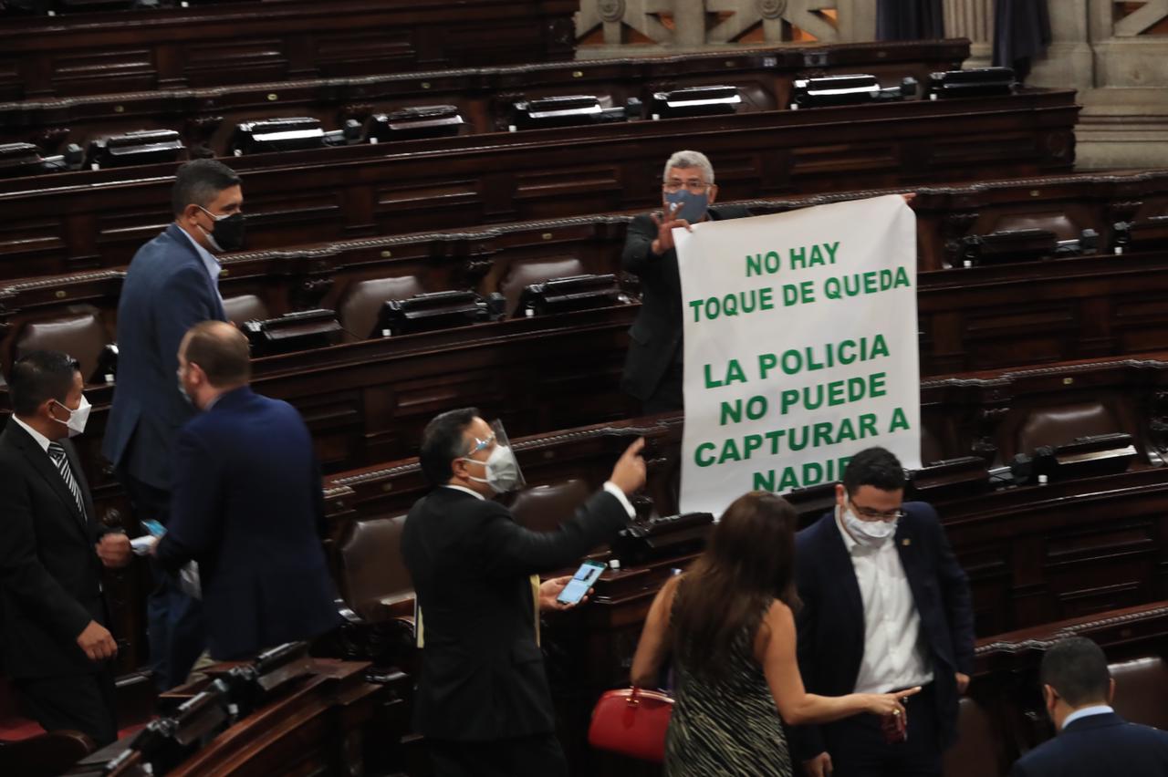 Diputados de oposición aseguran que el estado de Calamidad es ilegal. (Foto Prensa Libre: Élmer Vargas)