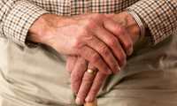 Ancianos en su mayoría padecen de Parkinson