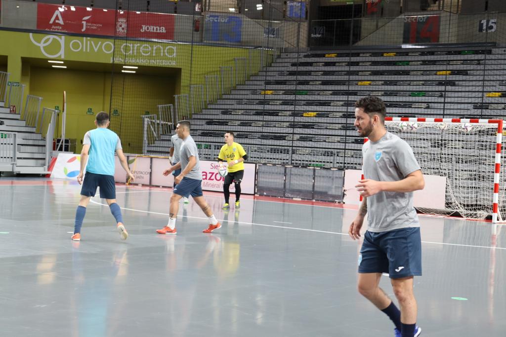 El combinado nacional de futsal tuvo su primera práctica en el Olivo Arena de Jaén, España, antes de disputar un torneo internacional amistoso. Foto Fedefut.