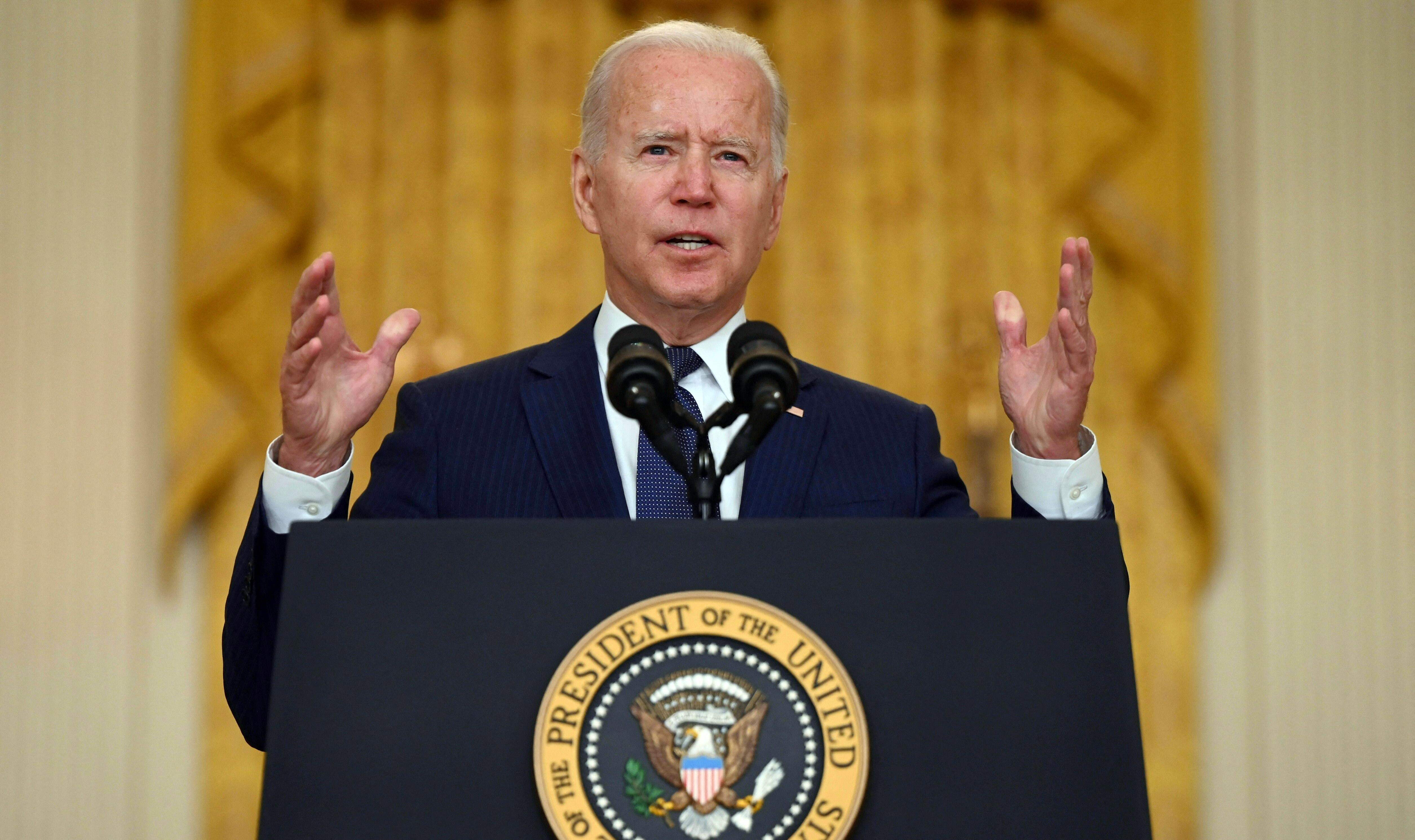 Biden promete "perseguir" a los autores del atentado en Kabul. (Foto Prensa Libre: AFP)