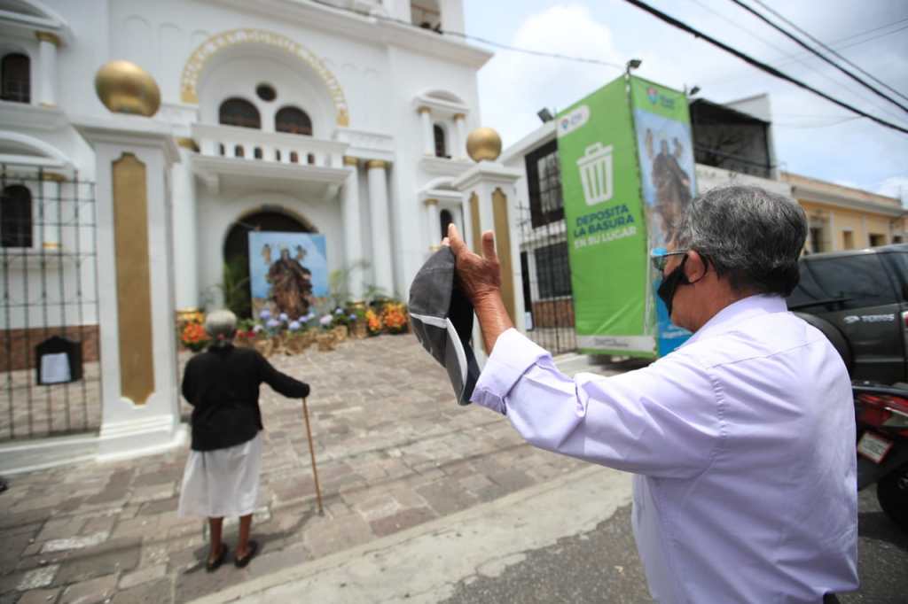 en Guatemala se celebra a la virgen de la Asunción