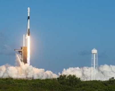 El viaje de los primeros civiles al espacio por SpaceX será docuserie en Netflix