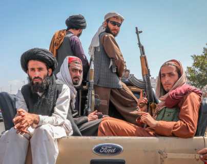Ataques en Afganistán: talibanes asesinan a balazos a familiar de un periodista del medio alemán Deutsche Welle