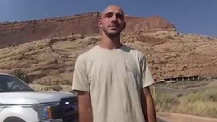 Una imagen de Laundrie en el video tomado por el Departamento de Policía de la Ciudad de Moab.