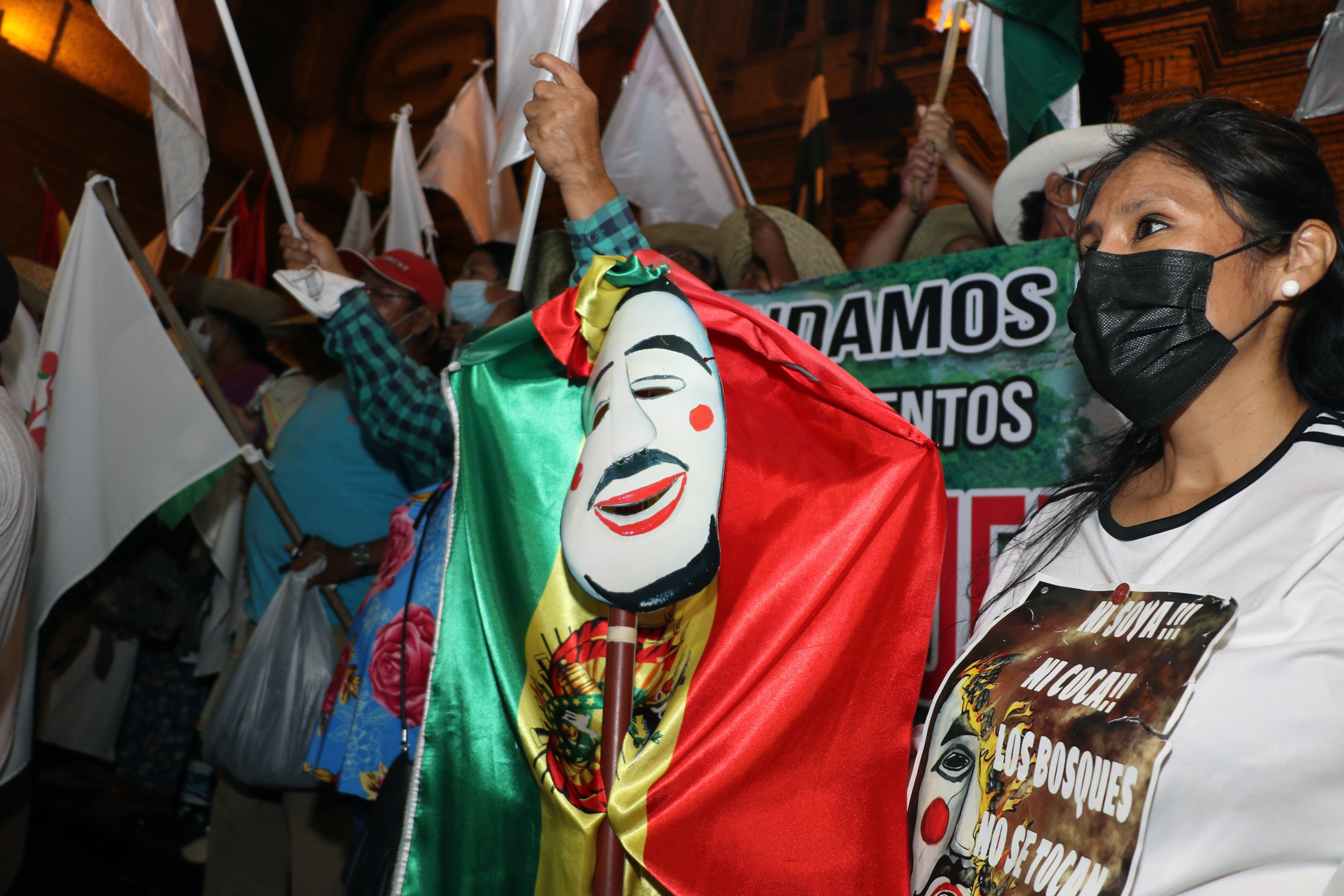 La propuesta contra los violadores se da luego de varias semanas de manifestaciones, protestas, caminatas e incidentes en Bolivia relacionados a diversas exigencias sobre el aborto, la libertad de mercado y respeto de los pueblos originarios. (Foto Prensa Libre: EFE)