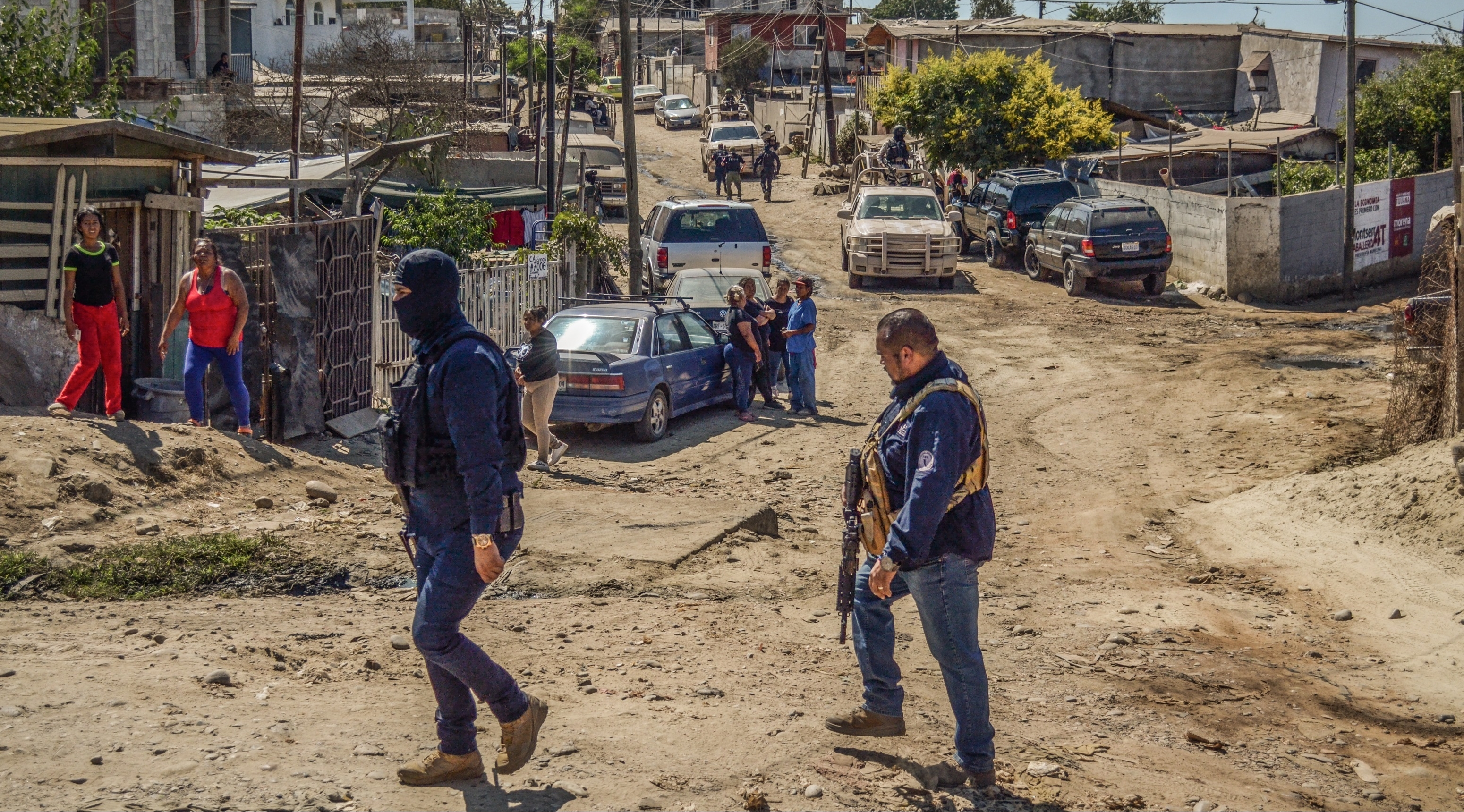 Agentes de policía patrullan en calles de Tijuana, estado de Baja California, México. (Foto Prensa Libre: EFE)