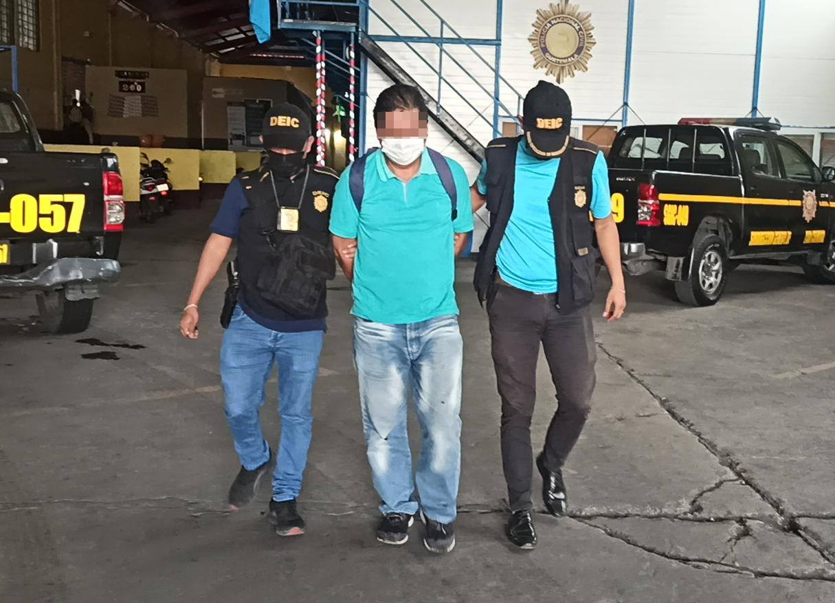 
José Froilán Sequen Alonzo fue capturado en la 1ª avenida y 1ª calle de la zona 1 de Chimaltenango. (Foto Prensa Libre: PNC)
