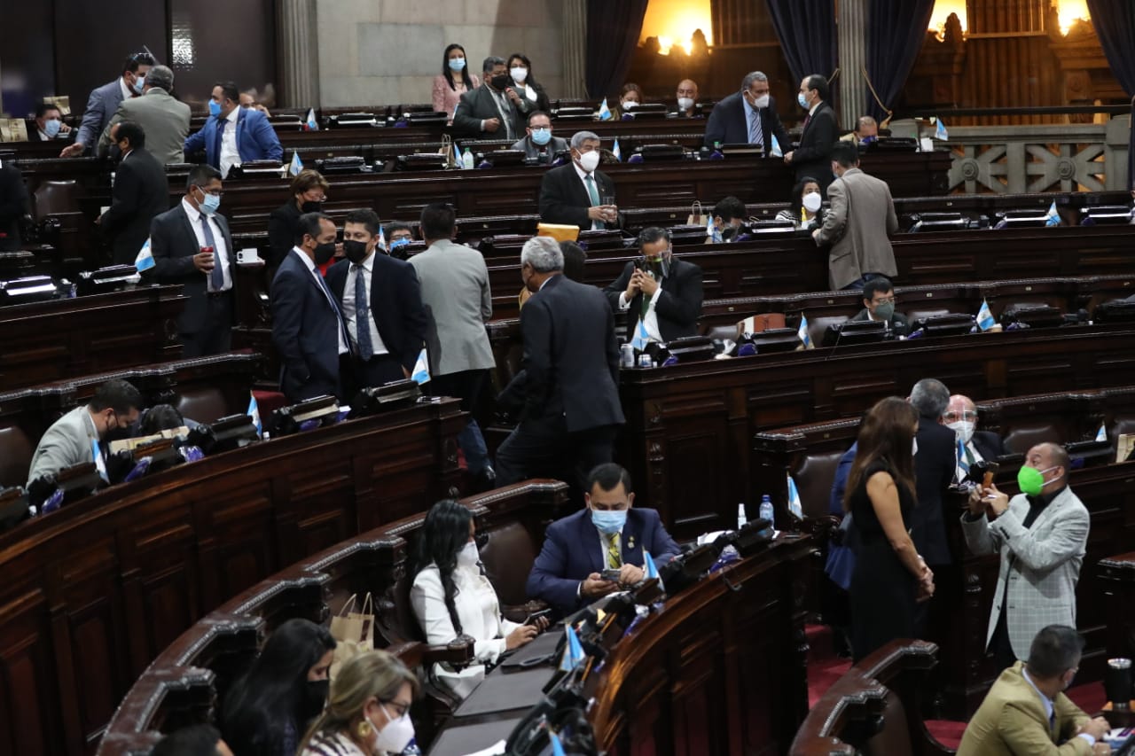 El lunes recién pasado, el Congreso improbó el estado de Calamidad propuesto por el Ejecutivo. (Foto Prensa Libre: María Renée Barrientos)

