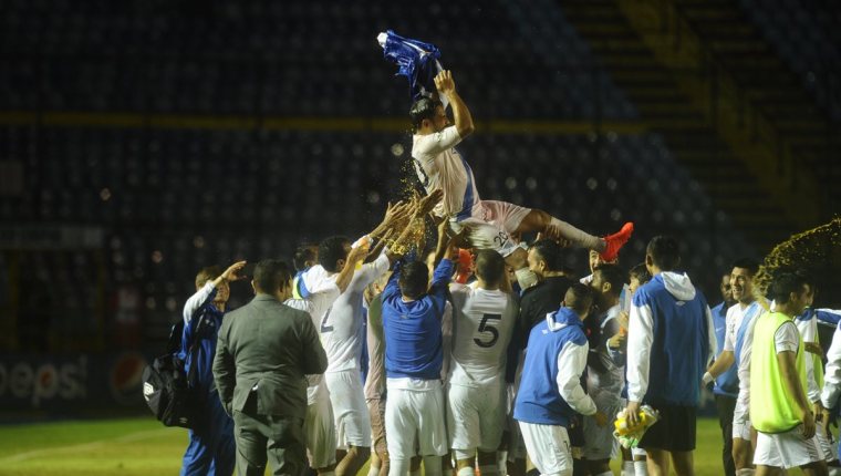 Carlos Ruiz: el día en el que “el Pescadito” le dijo adiós a la Selección Nacional, pero se convirtió en el máximo goleador en eliminatorias mundialistas